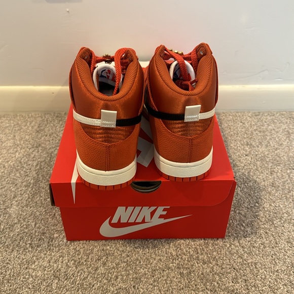 Nike Dunk High Retro PRM EMB - Picture 3 of 4